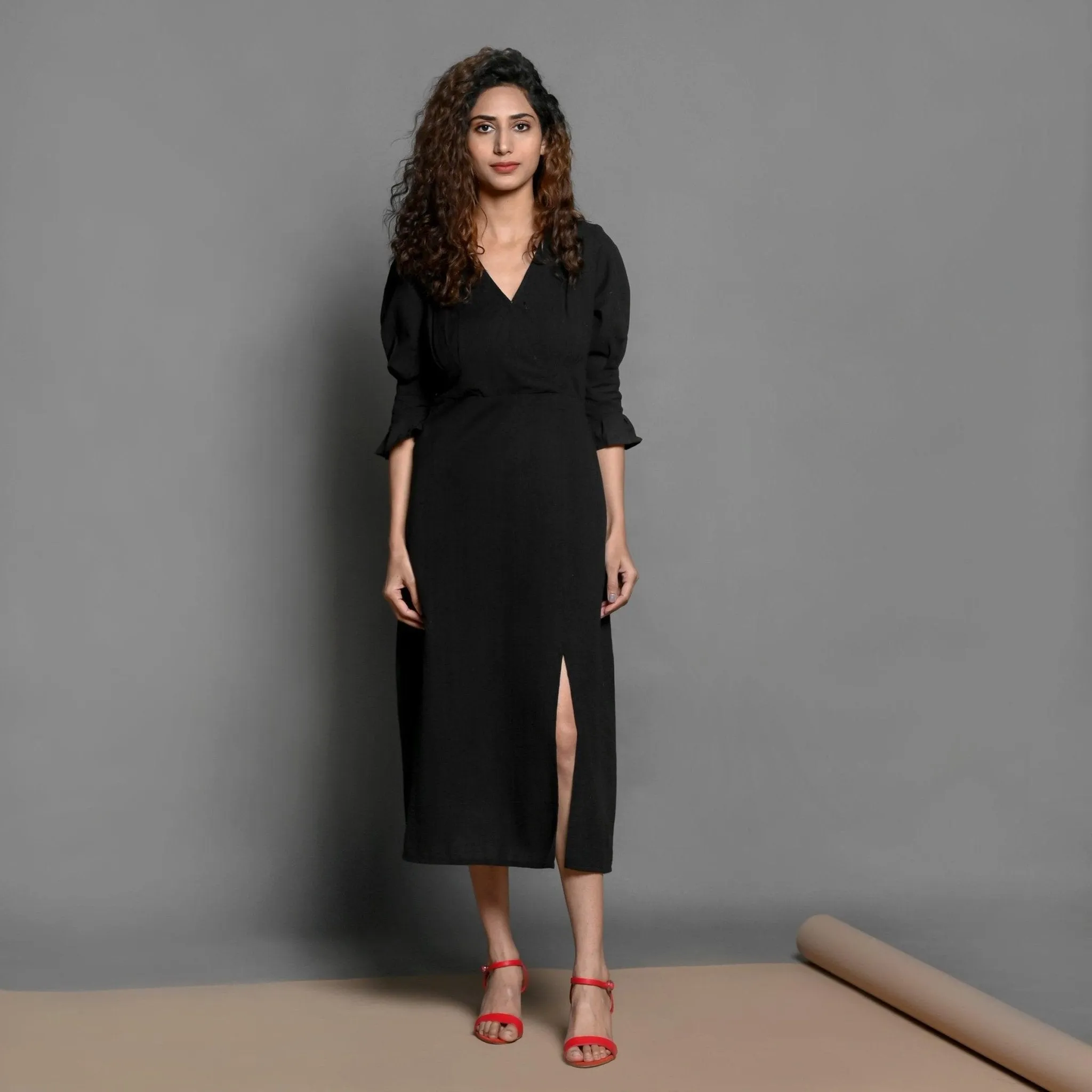 Black Handspun Cotton Surplice Neck Pleated Midi Dress