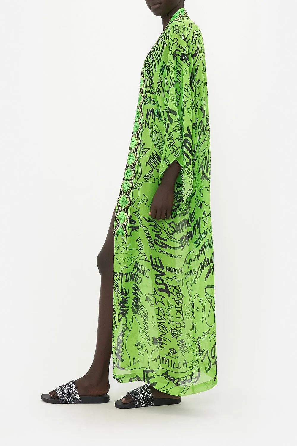 KIMONO LAYER WITH COLLAR ANTI EUTHORITY ANIMAL EUTHORITIES